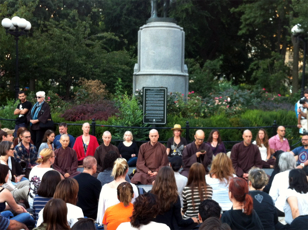 Flash Mob Meditation in the Heart of New York City â€“ September 2013