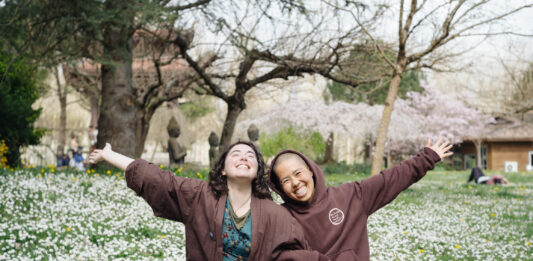 The joy and freedom of growing up in the Sangha – Elli Weisbaum Interview (Pt. 1)